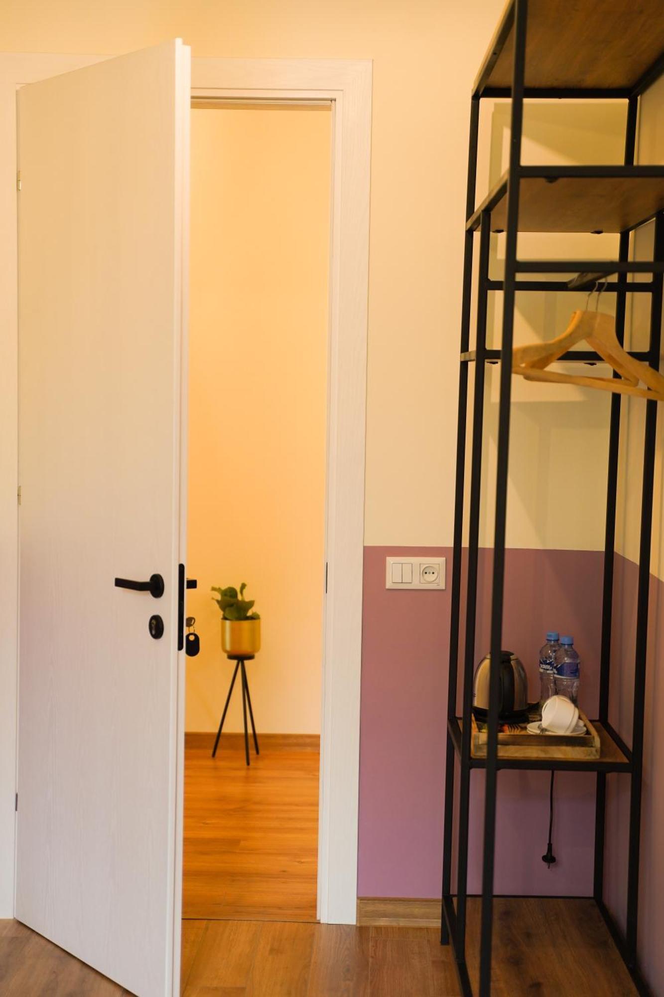 Dro Hotel クタイシ エクステリア 写真