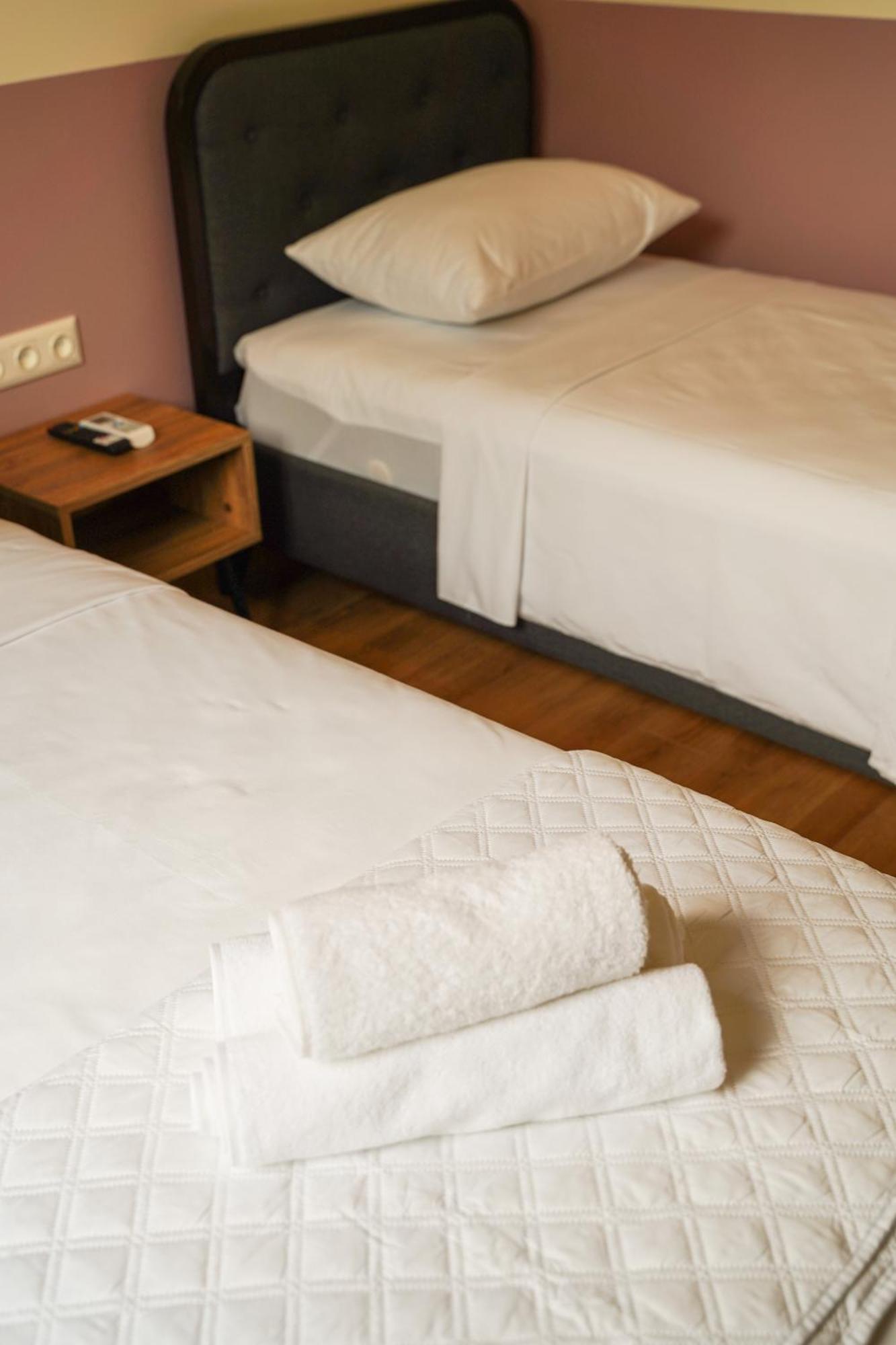 Dro Hotel クタイシ エクステリア 写真