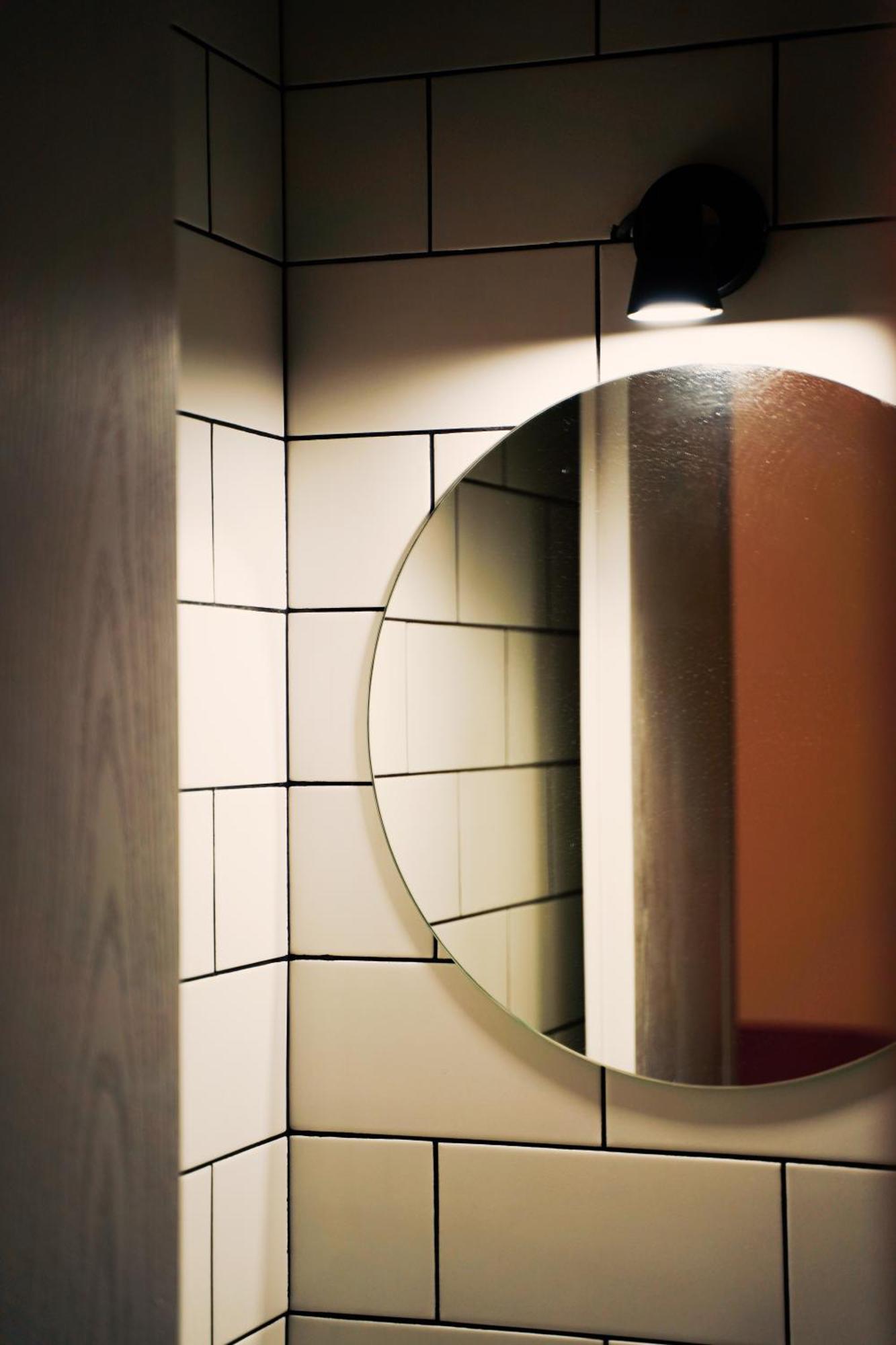 Dro Hotel クタイシ エクステリア 写真