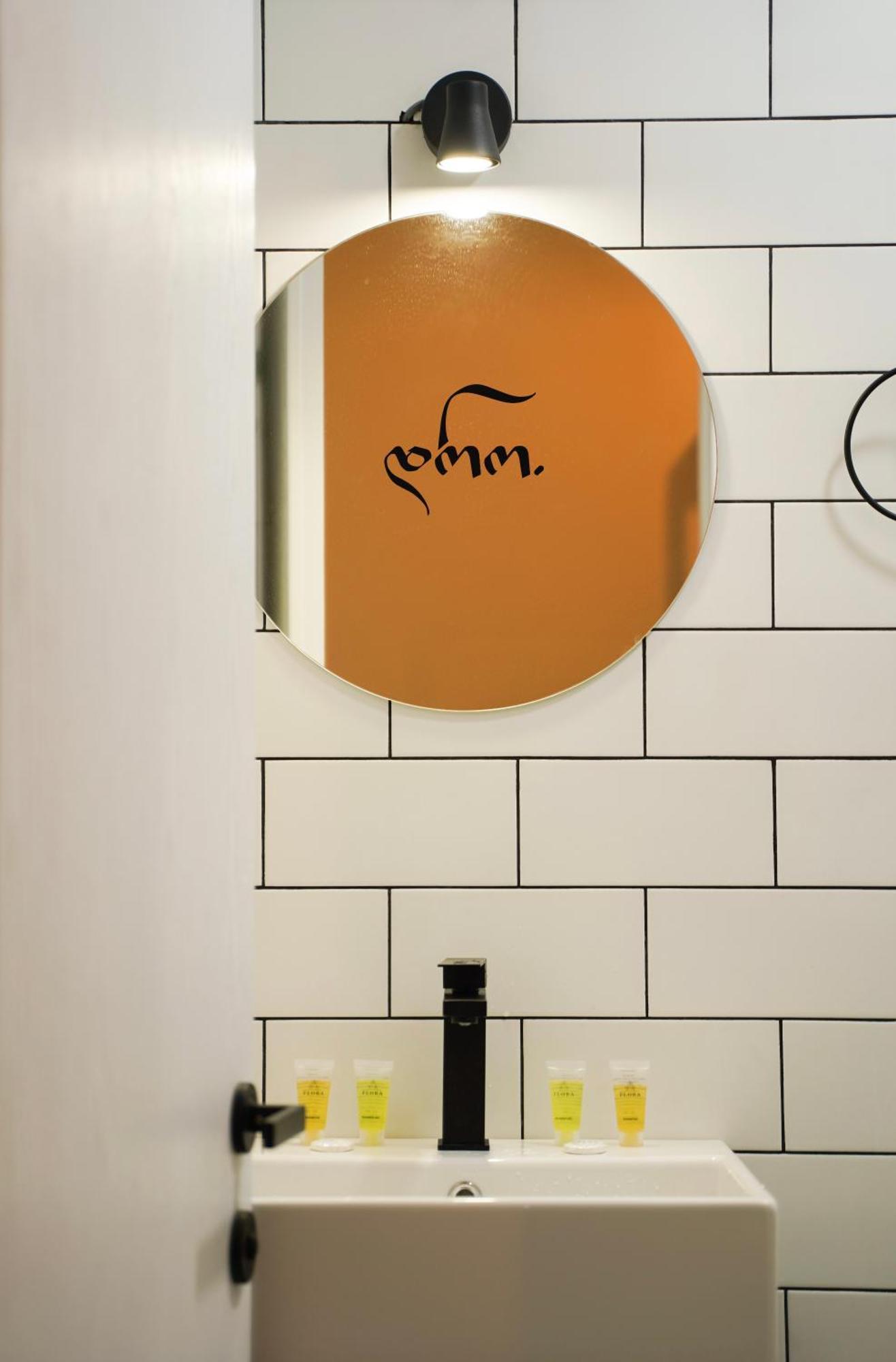 Dro Hotel クタイシ エクステリア 写真