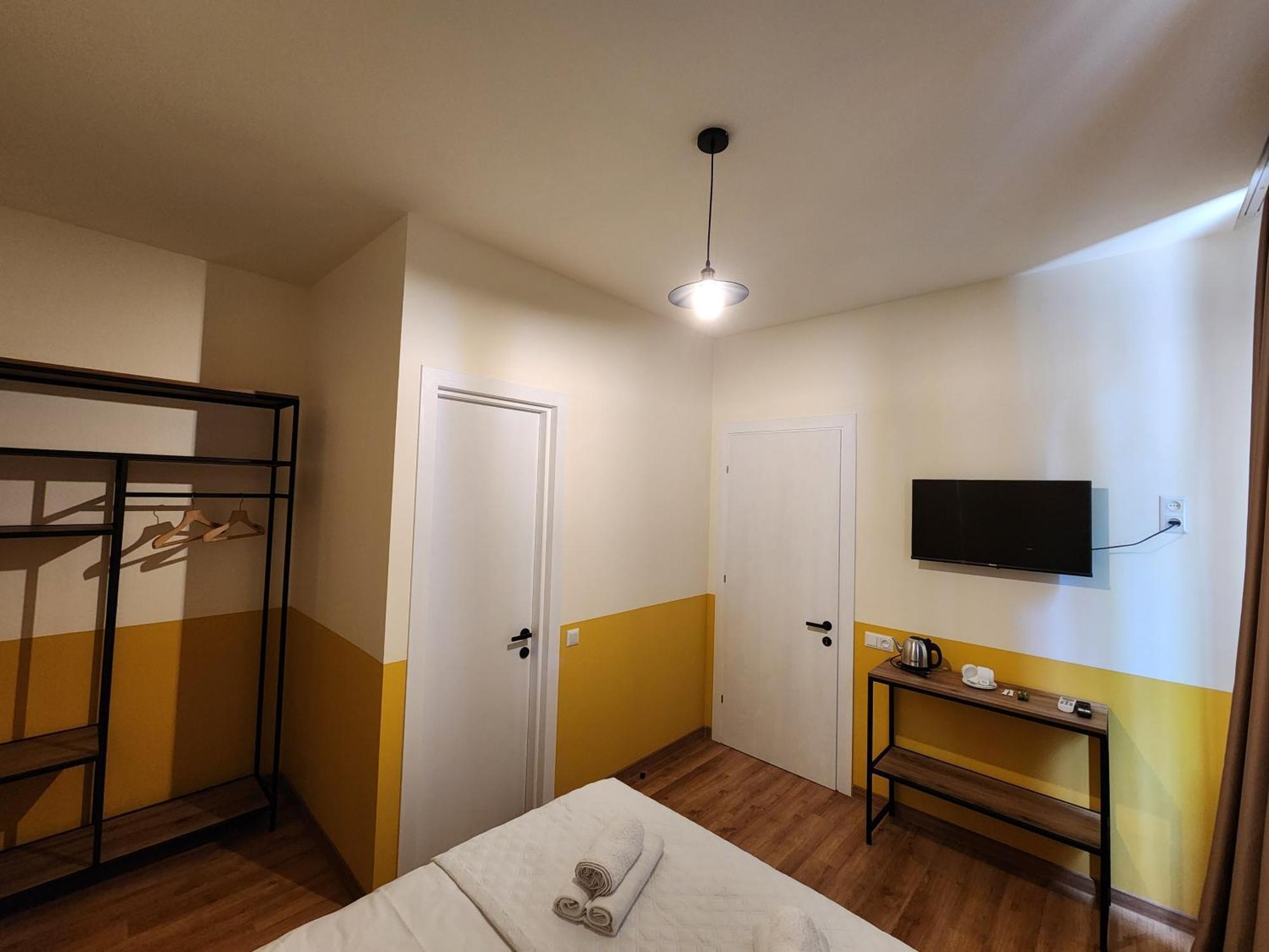 Dro Hotel クタイシ エクステリア 写真