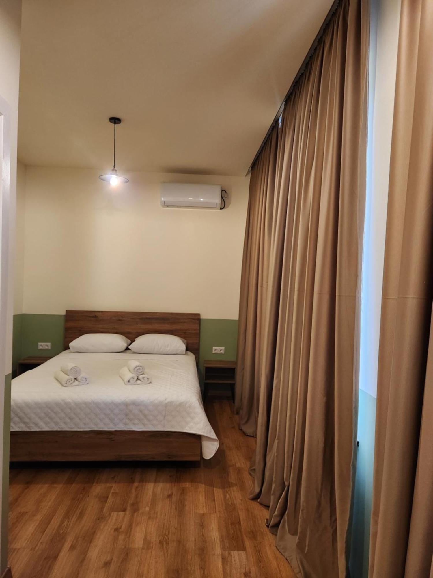 Dro Hotel クタイシ エクステリア 写真